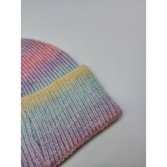 Knitted Cap With Bold Line Gradient Color