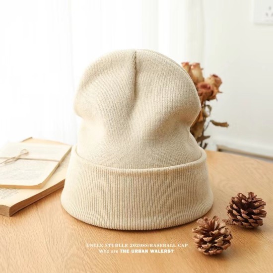 Versatile Embroidery Knit Woollen Hat