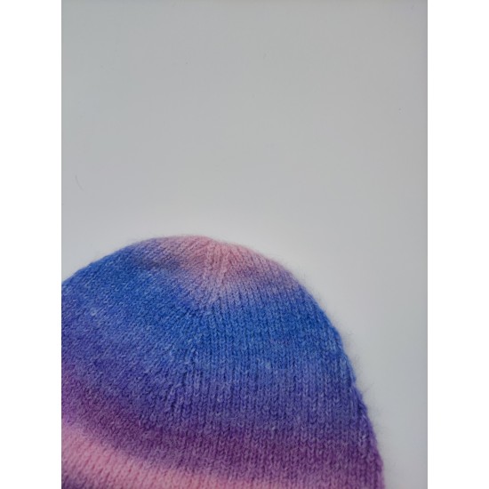 Thin Line Gradient Knitted Hat