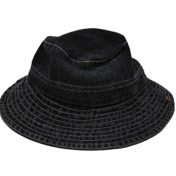 Black hiking hat