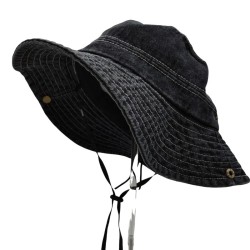 Black hiking hat